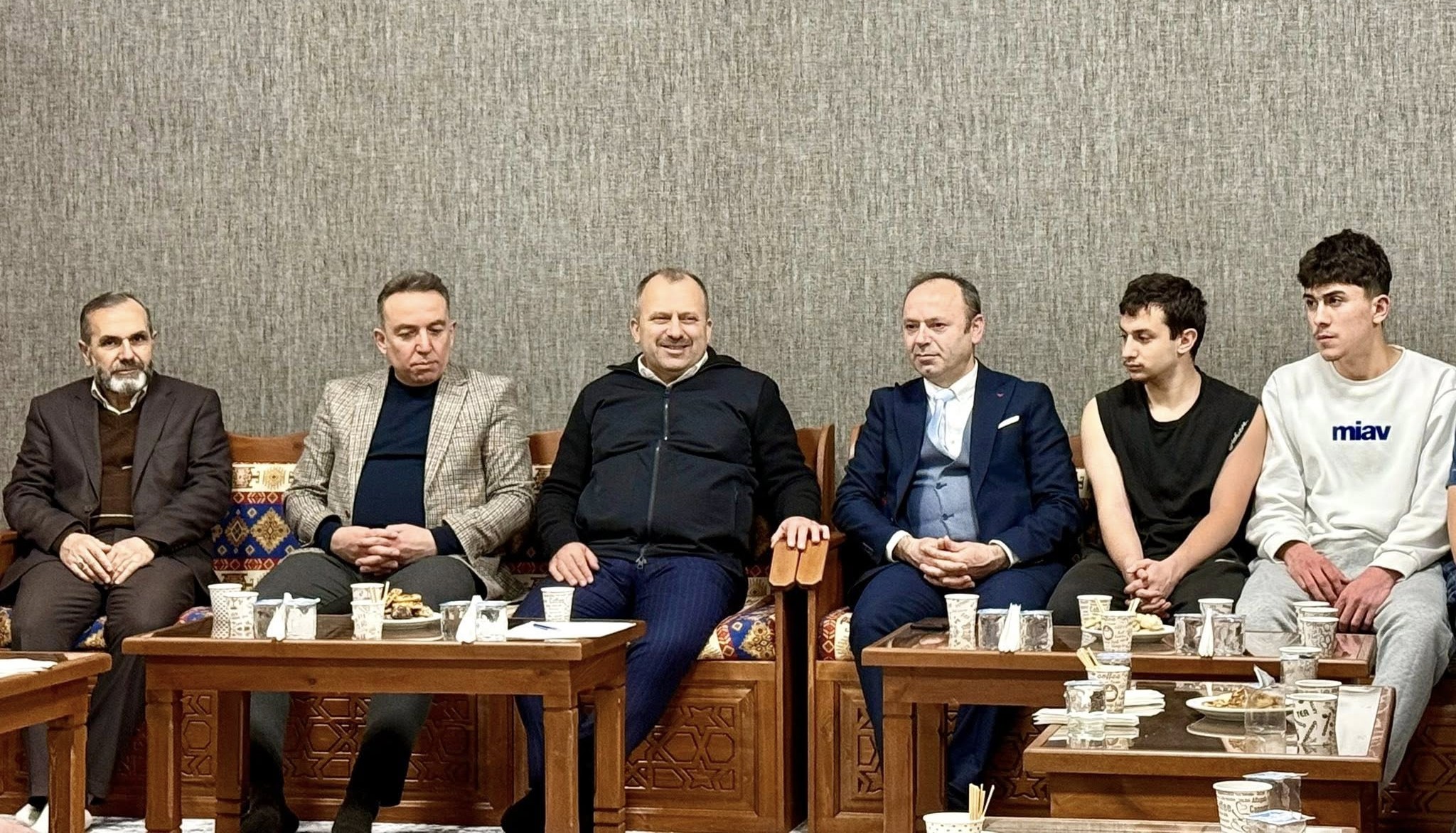 Kastamonu’da Milletvekilleri Ve Seçmen Arasında Sadece 2,4 Yıl Var3