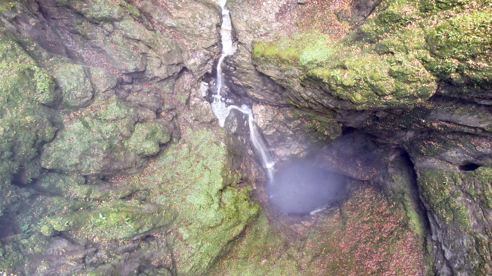 Kastamonu'daki Mağaranın Içinden Şelale Akıyor Karadeniz'in En Derin Mağarası Mest Ediyor! 22