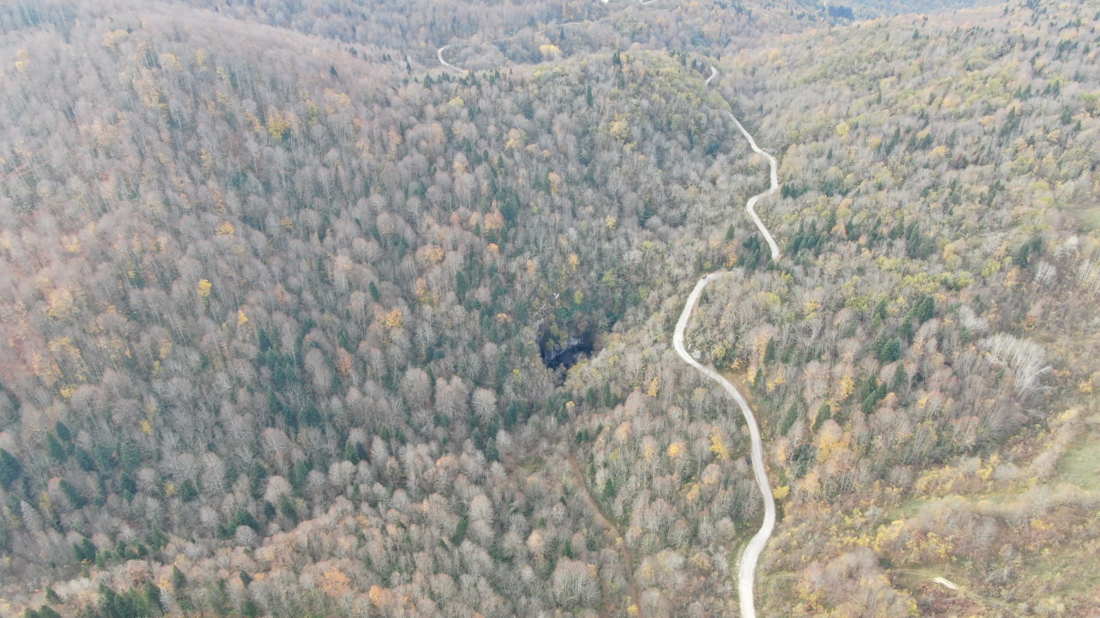 Kastamonu'daki Mağaranın Içinden Şelale Akıyor Karadeniz'in En Derin Mağarası Mest Ediyor! 28