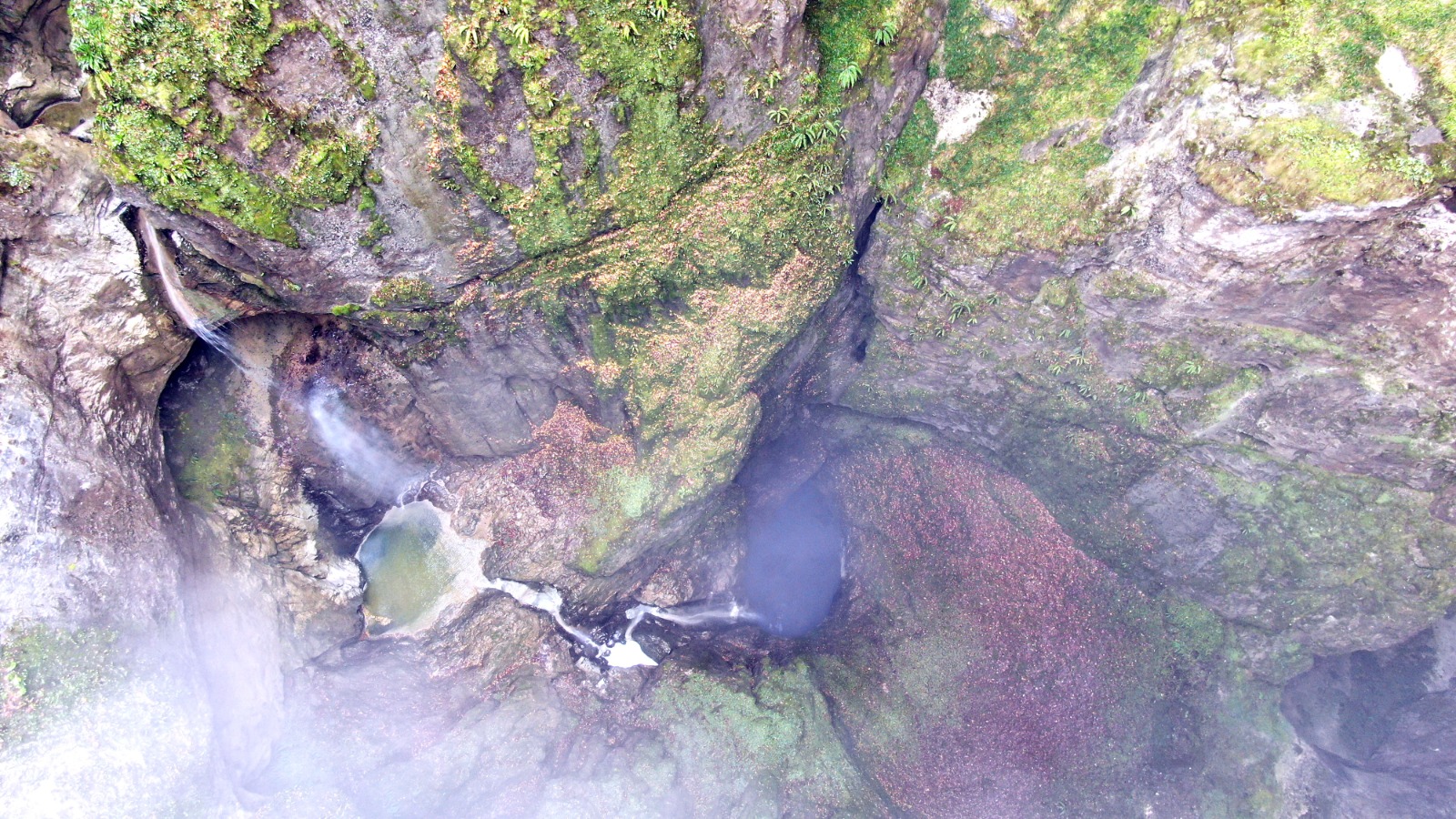 Kastamonu'daki Mağaranın Içinden Şelale Akıyor Karadeniz'in En Derin Mağarası Mest Ediyor! 44