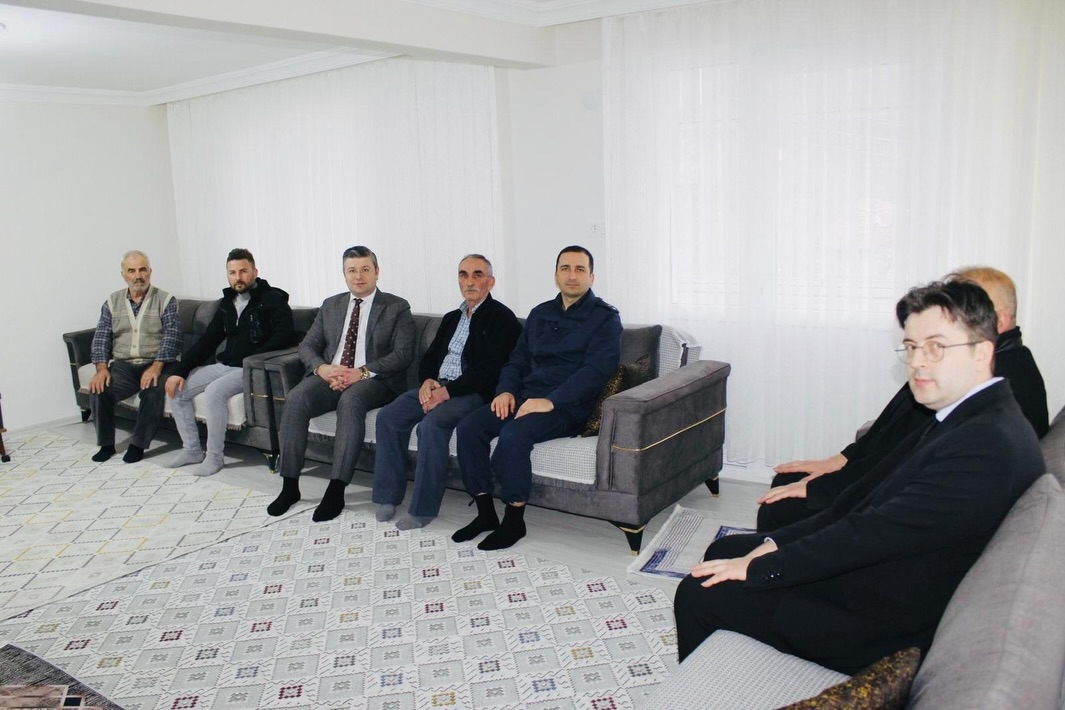 Kastamonu'nun Ilçe Kaymakamı Umreden Dönen Vatandaşları Ziyaret Etti 22