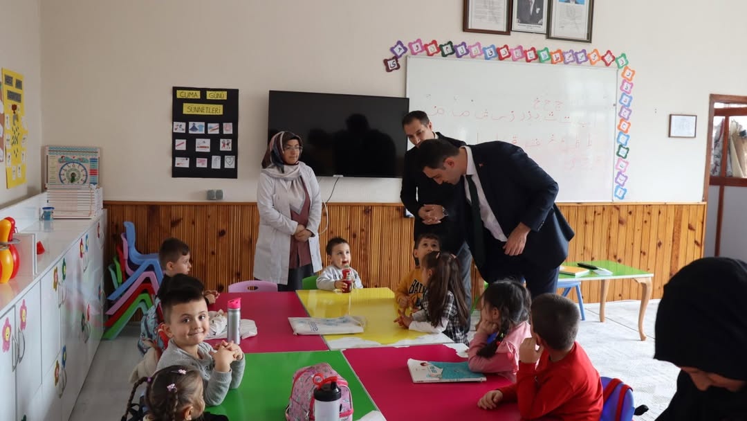 Kastamonu'nun Ilçe Kaymakamından Kur'an Kursuna Ziyaret 12