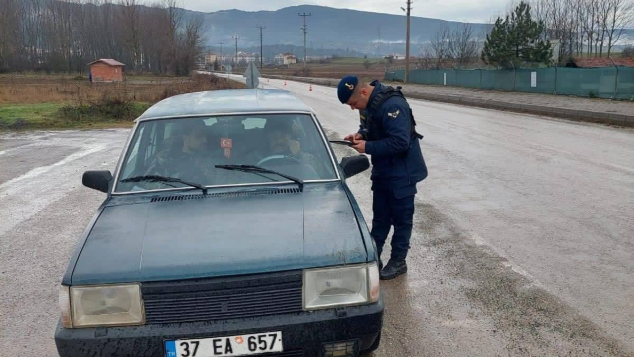 Kastamonu’nun Ilçesinde 536 Kişi Sorgulandı (4)
