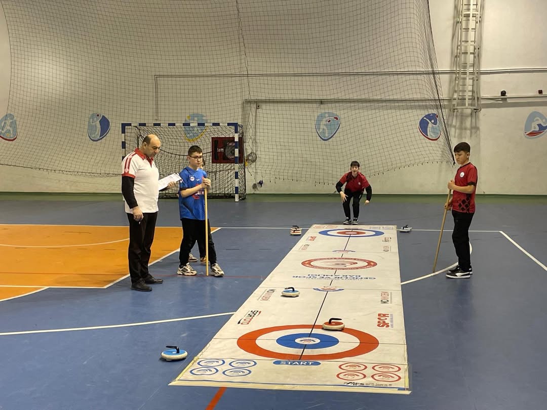 Kastamonu'nun Ilçesinde Floor Curling Turnuvası Gerçekleştirildi 14