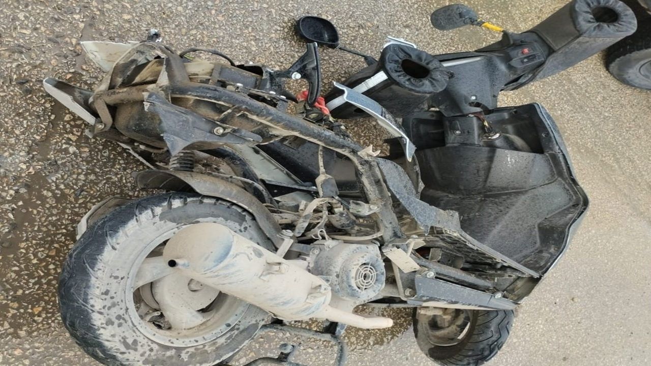 Komşuda Feci Kaza Servisle Çarpışan Motokurye Yaşamını Yitirdi (2)