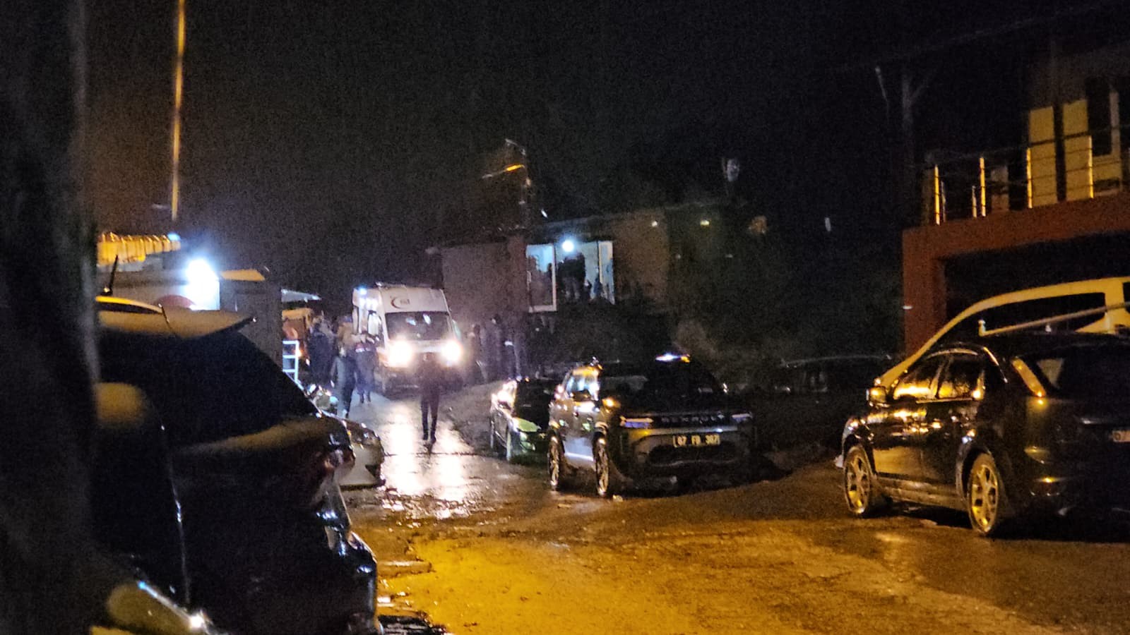 Maden Ocağında Göçük! 2 Işçinin Cansız Bedenlerine Ulaşıldı 1 Işçi Yaralı Kurtarıldı! 15