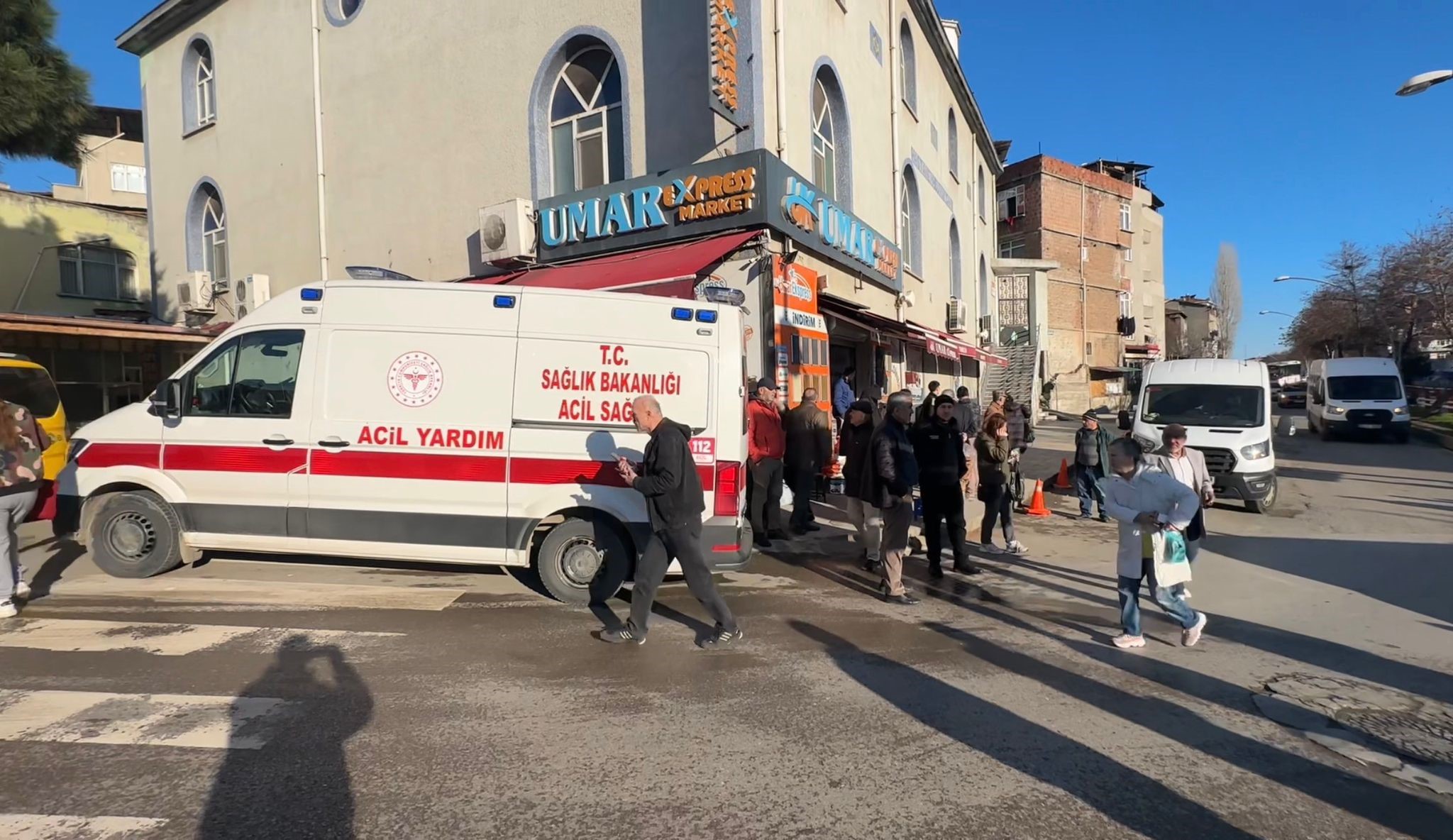 Minibüsün Çarptığı 65 Yaşındaki Vatandaş Yaralandı 88888888888888