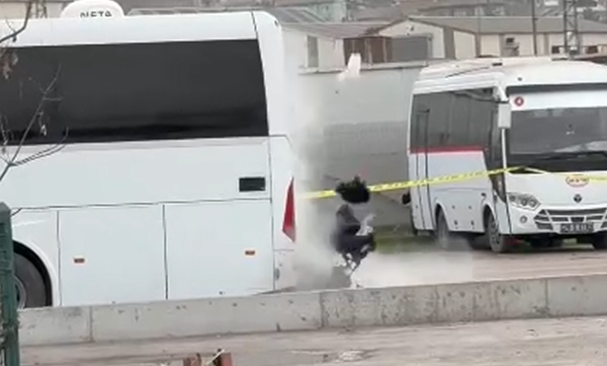 Otoparkta Bırakılan Valiz Korkuttu Bomba İmha Devrede1
