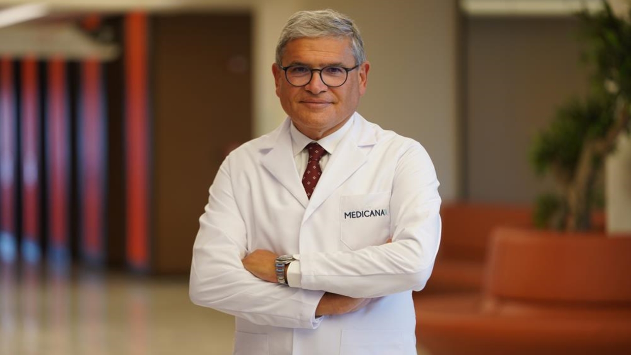 Prof. Dr. Suat Büket