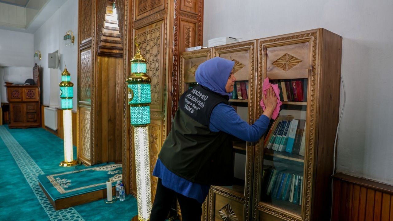 Ramazan Öncesi Taşköprü’de Camilerde Hummalı Temizlik (1)