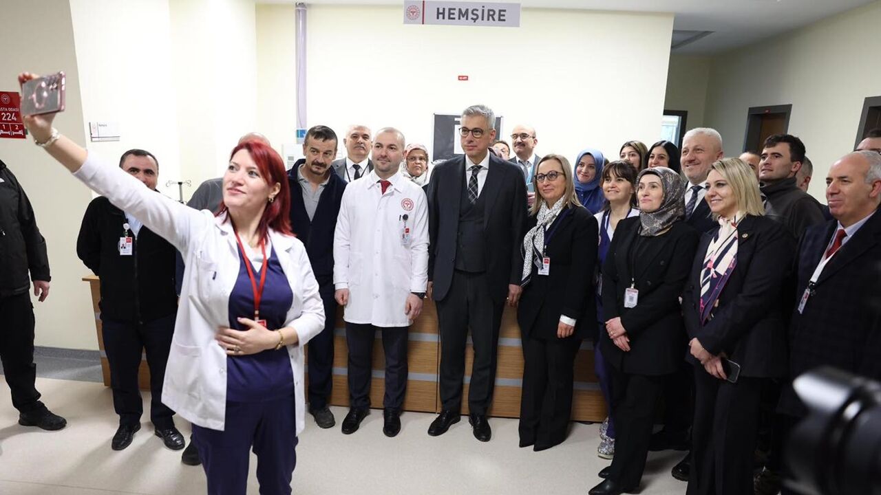 Sağlık Bakan Memişoğlu Samimi (2)