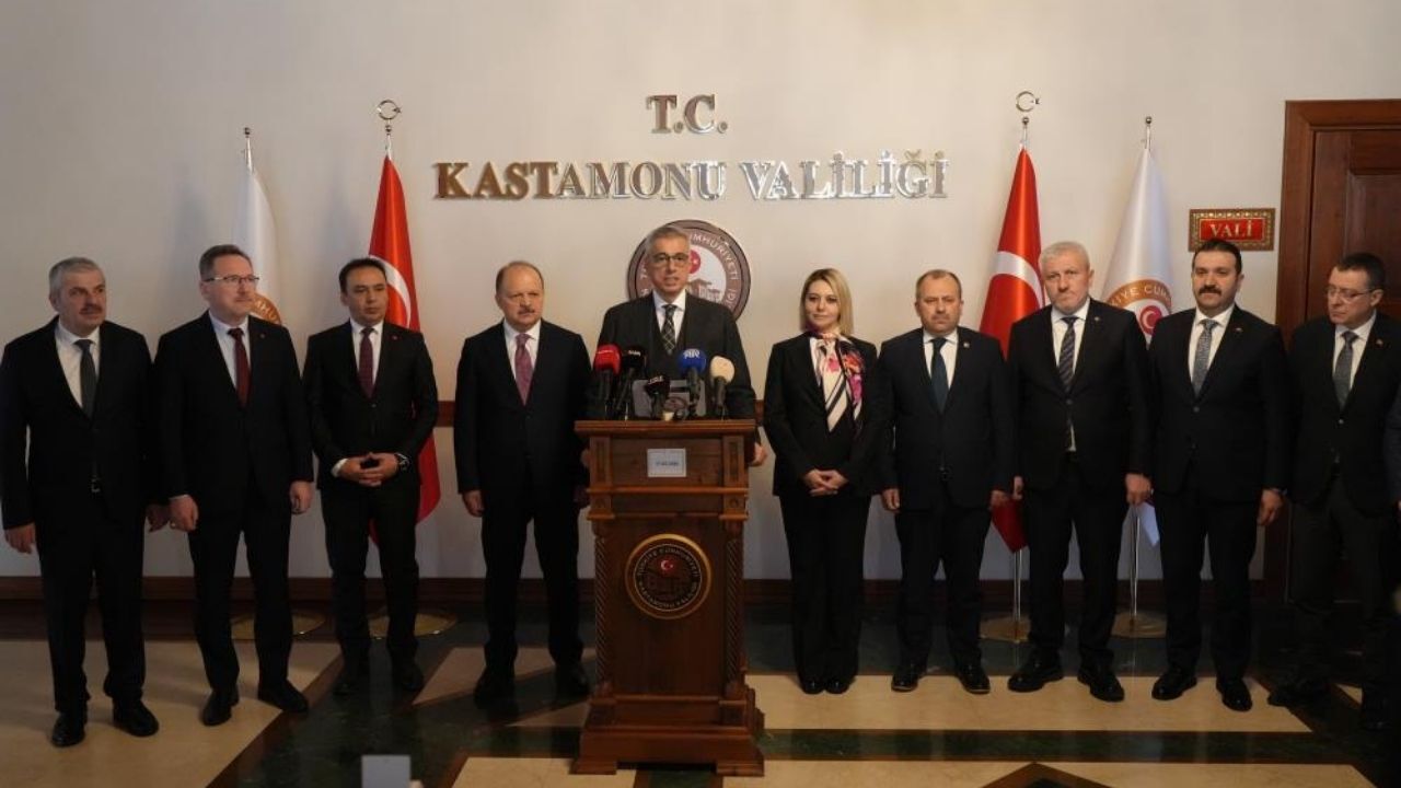 Sağlık Bakanı Memişoğlu Kastamonu’da Konuştu ‘Türkiye Sağlık Teknolojisini Üreten Bir Ülke Olma Yolunda’ (1)