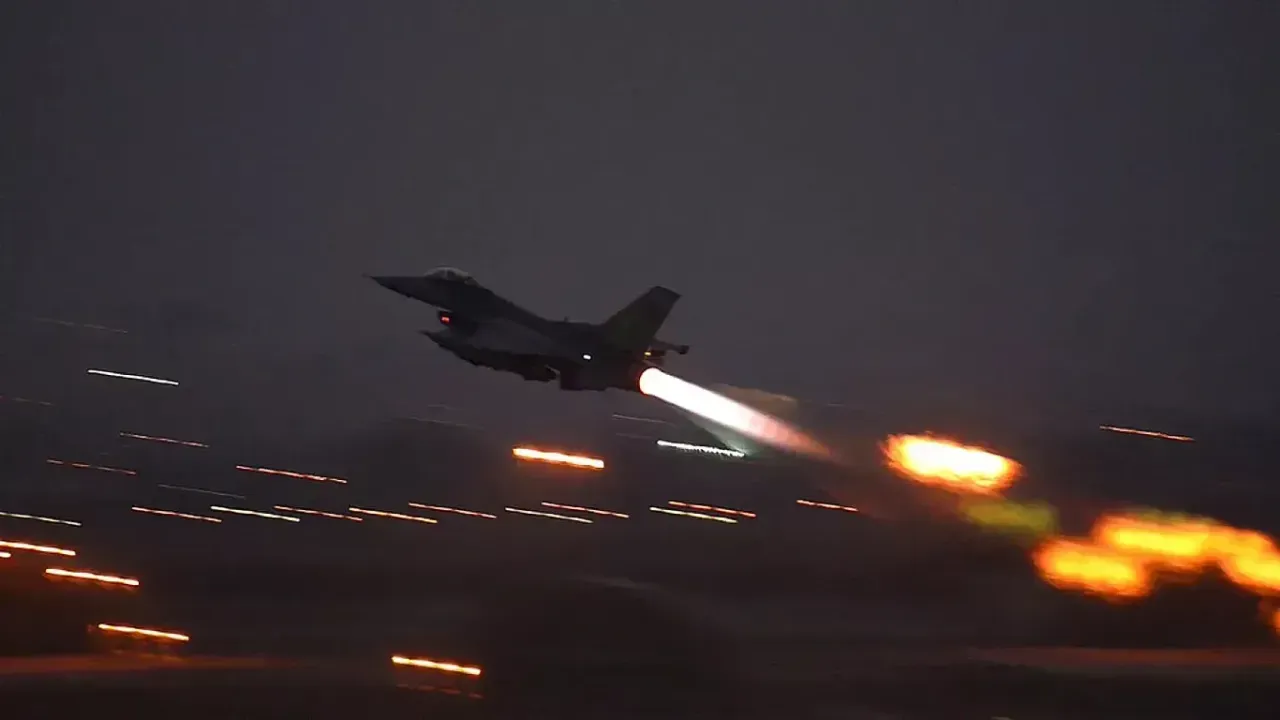 Sınır Hattında Gece Alarmı F 16 Düştü, Pilot Şehit2