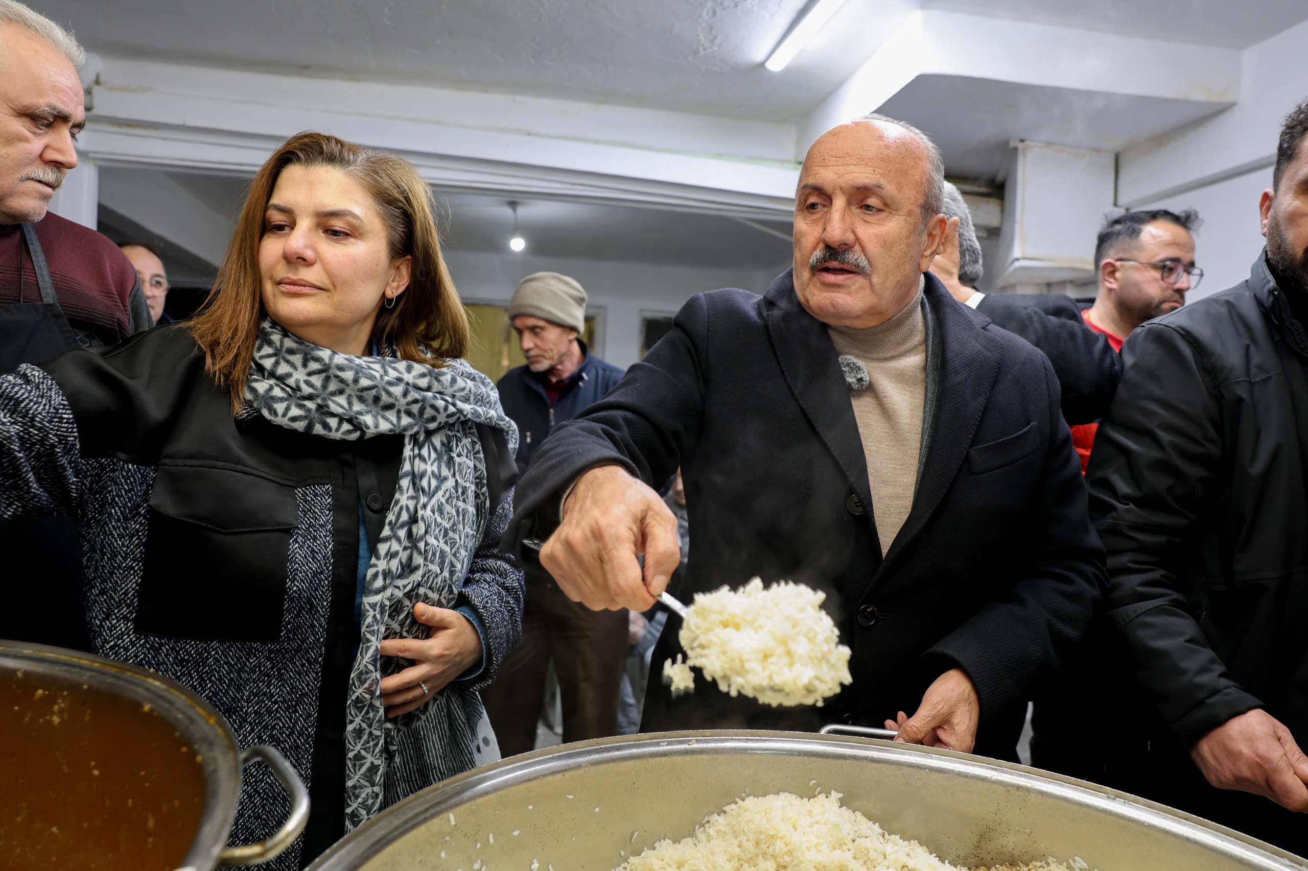 Taşköprü Belediye Başkanı Arslan Ilk Iftarını Vatandaşlarla Yaptı 6