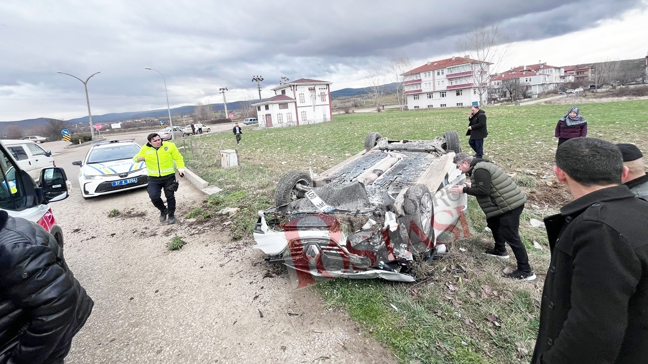 Taşköprü Feci Kaza Otomobil Takla Attı (4)