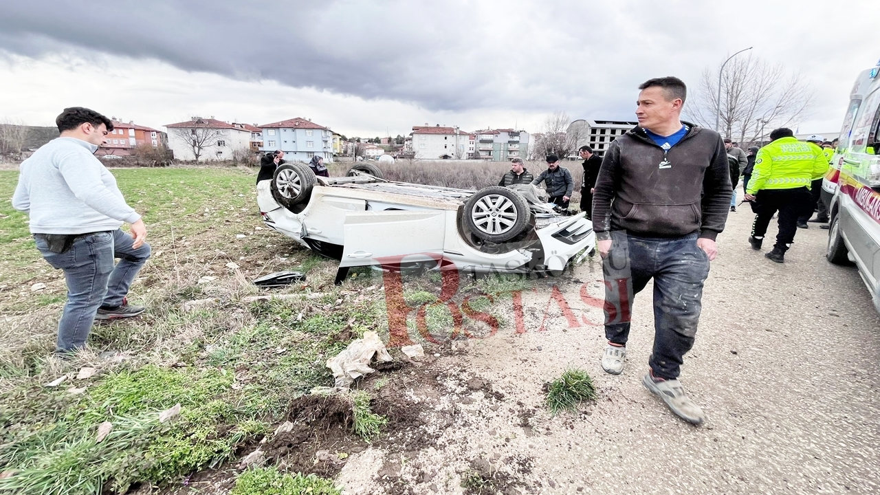 Taşköprü Feci Kaza Otomobil Takla Attı (5)