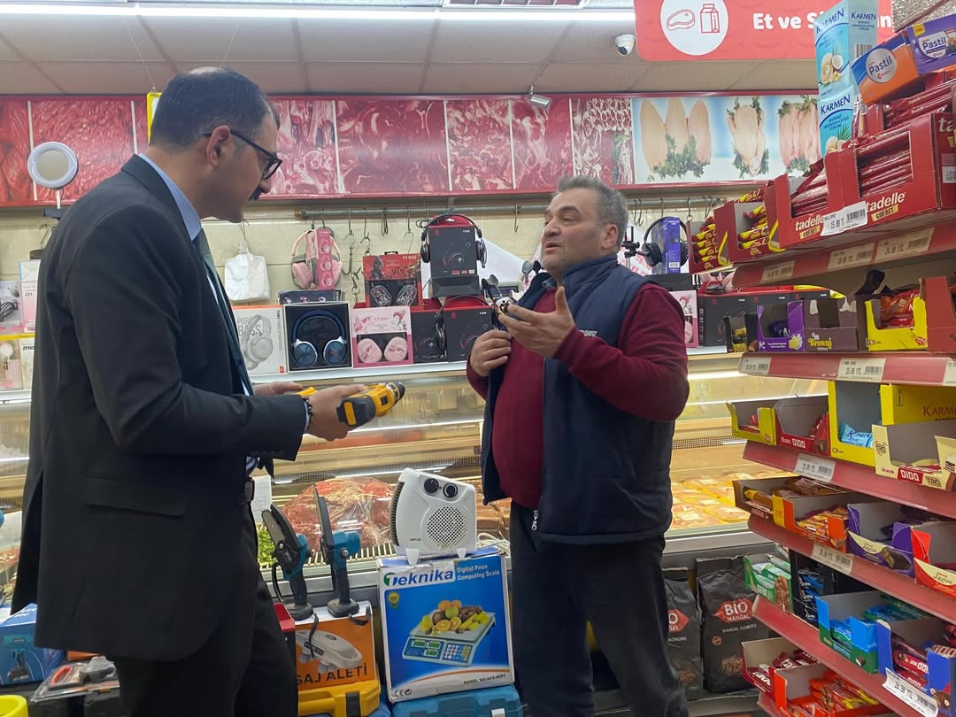 Taşköprü'de Esnaf Ve Vatandaşlarla Sohbet Etti Taleplerini Dinledi 22