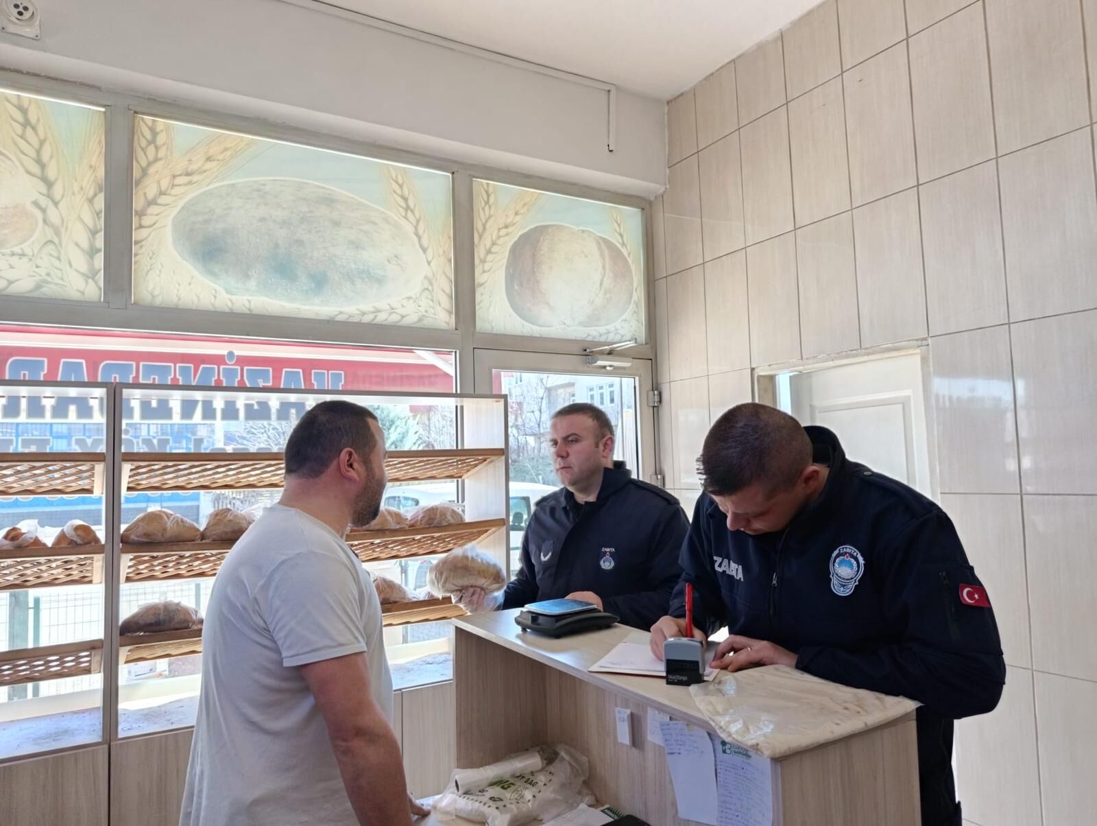 Taşköprü’de Ramazan Denetimleri Sürüyor Fırınlarda Gramaj Ve Hijyen Mesaisi8