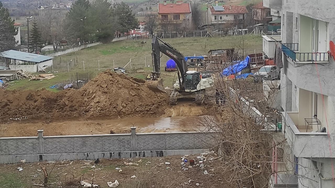 Taşköprü’de Su Hattı Patladı Mahalle Susuz Kaldı (1)
