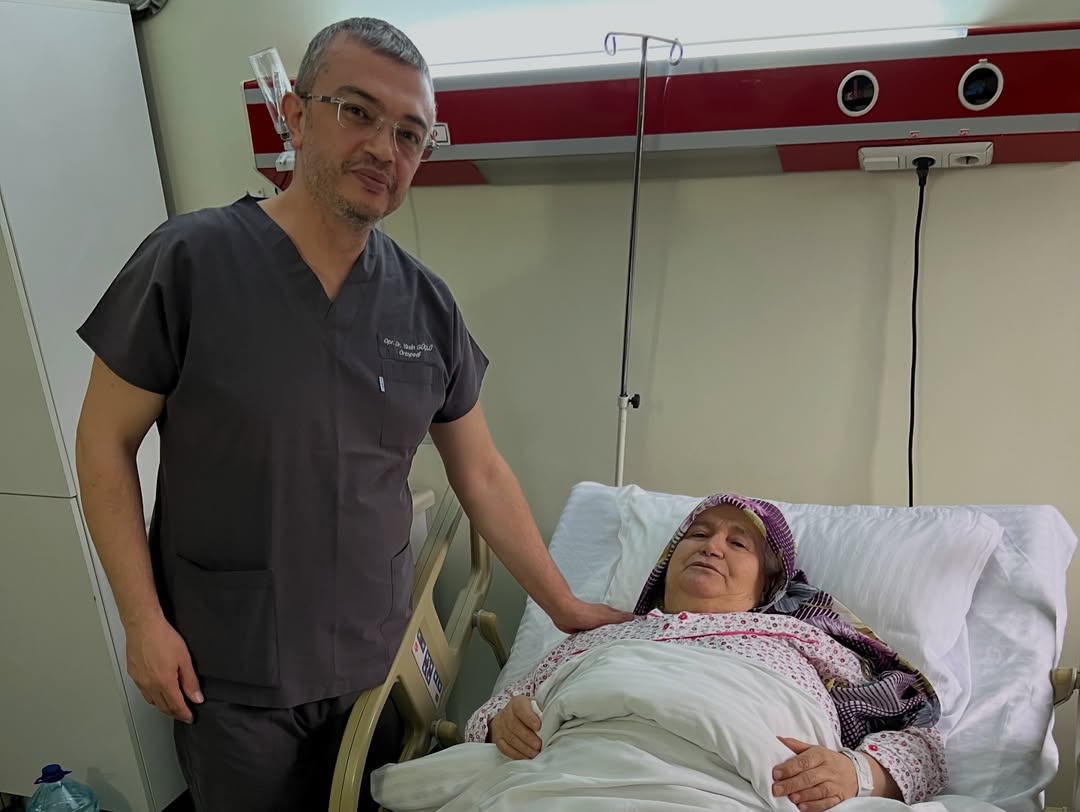 Taşköprülü Fenomenin Annesi Ameliyat Oldu 144