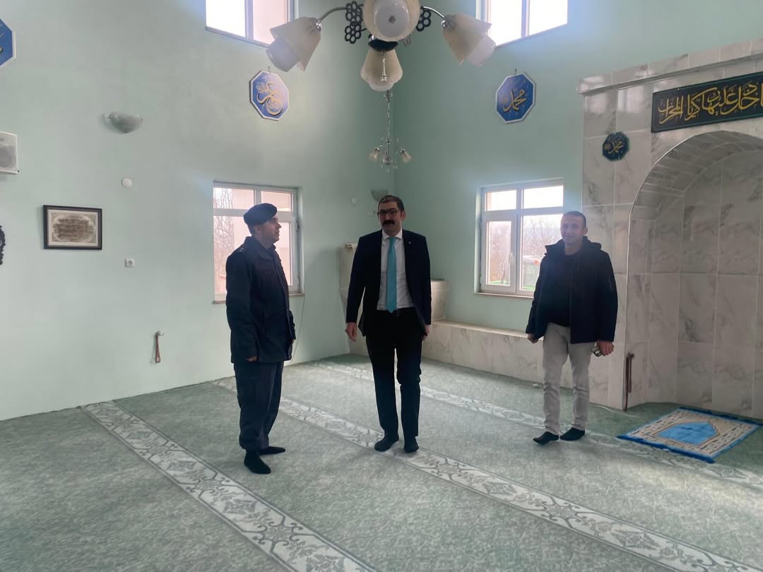 Taşköprü'nün Köyünü Yerinde Inceledi Vatandaşların Talepleri Dinlendi 13