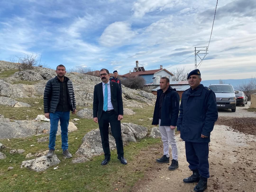 Taşköprü'nün Köyünü Yerinde Inceledi Vatandaşların Talepleri Dinlendi 16