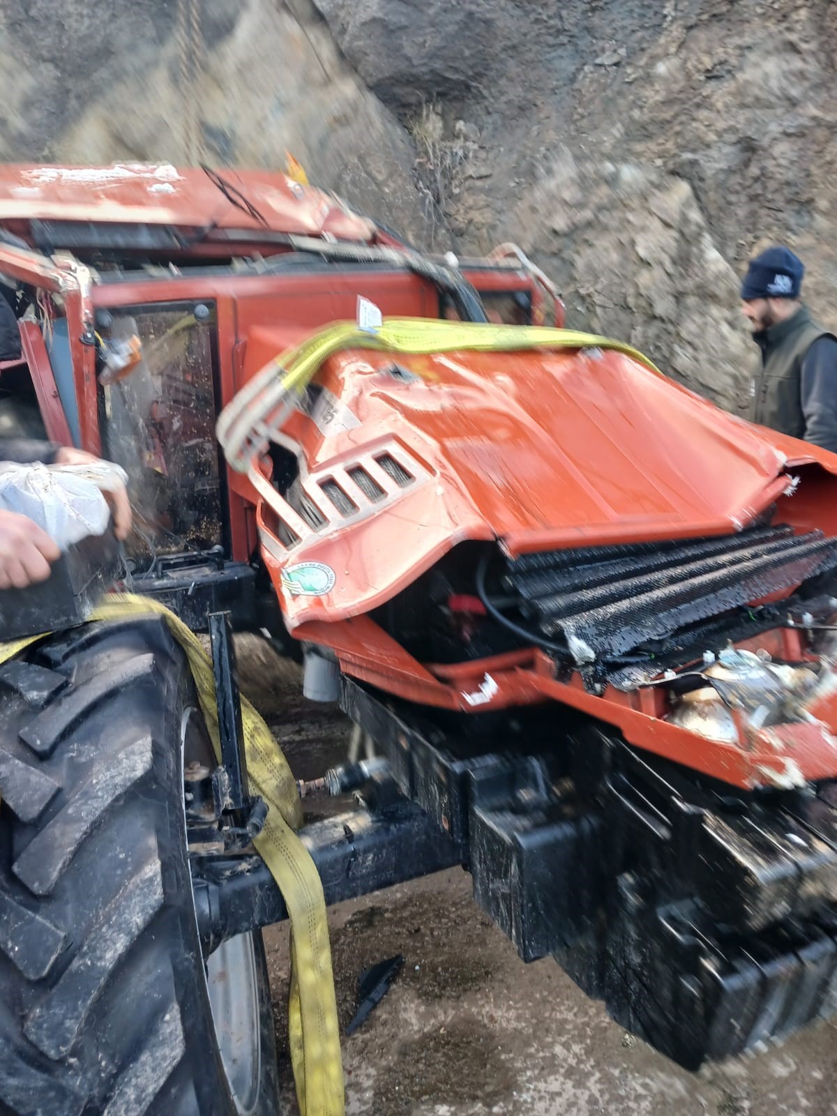 Traktör Devrildi Feci Kazada Köy Muhtarı Yaşamını Yitirdi 14