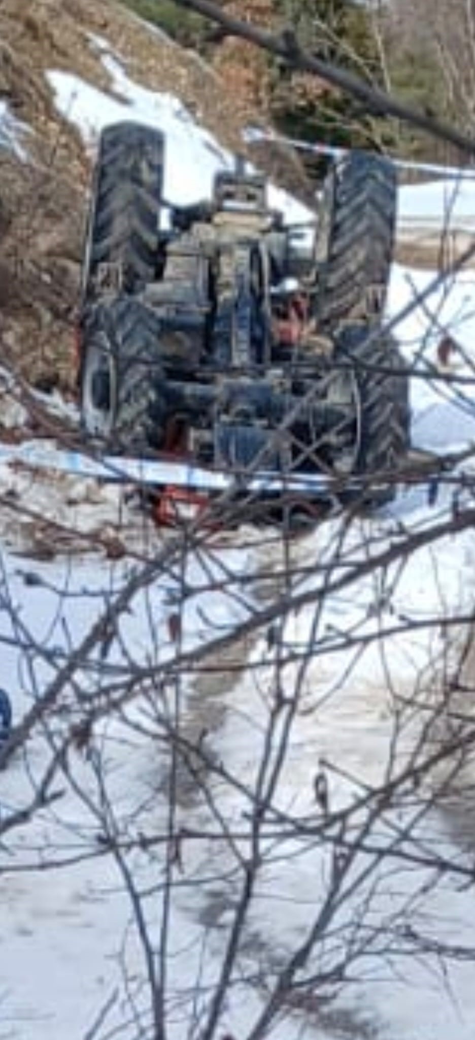 Traktör Devrildi Feci Kazada Köy Muhtarı Yaşamını Yitirdi 888888888888888888888888888888888888