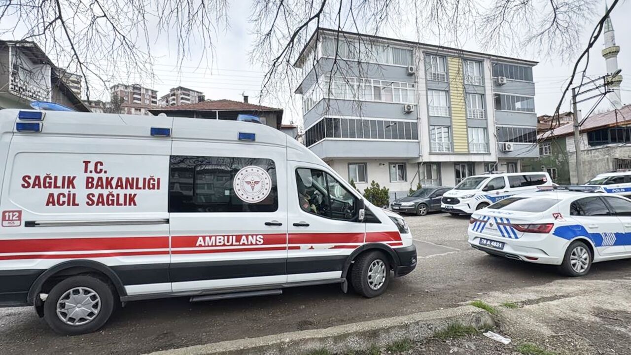 Yaşlı Kadın Evinde Ölü Halde Bulundu (3)