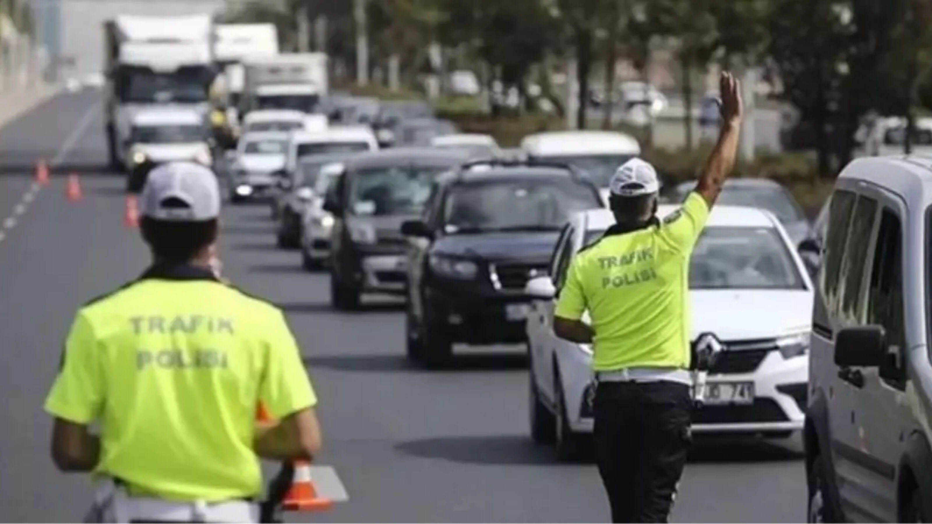 Yeni Trafik Cezalarında Rakamlar Yükseldi Mecliste 6 Madde Daha Kabul Edildi (2)