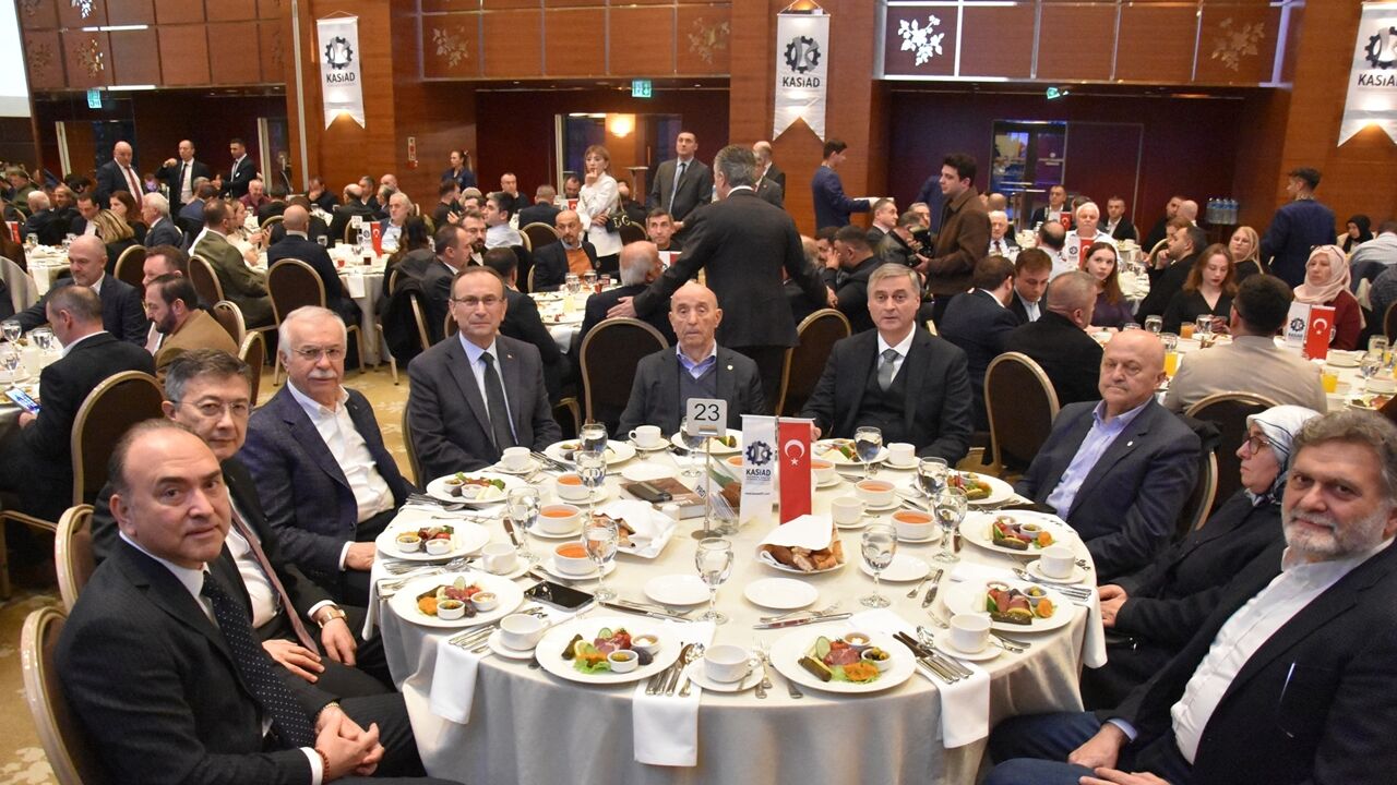 641259800 10163684964398377 1211802925229610376 N