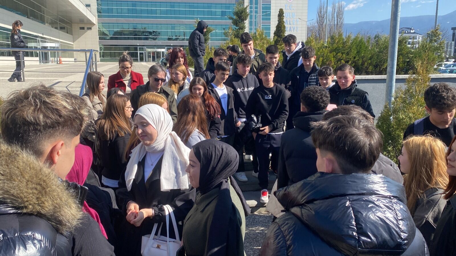 Adli Tıp Raporu Açıklandı 15 Yaşındaki Çocuğun Ölümüne Boynuna Aldığı Darbe Sebep Olmuş! 2