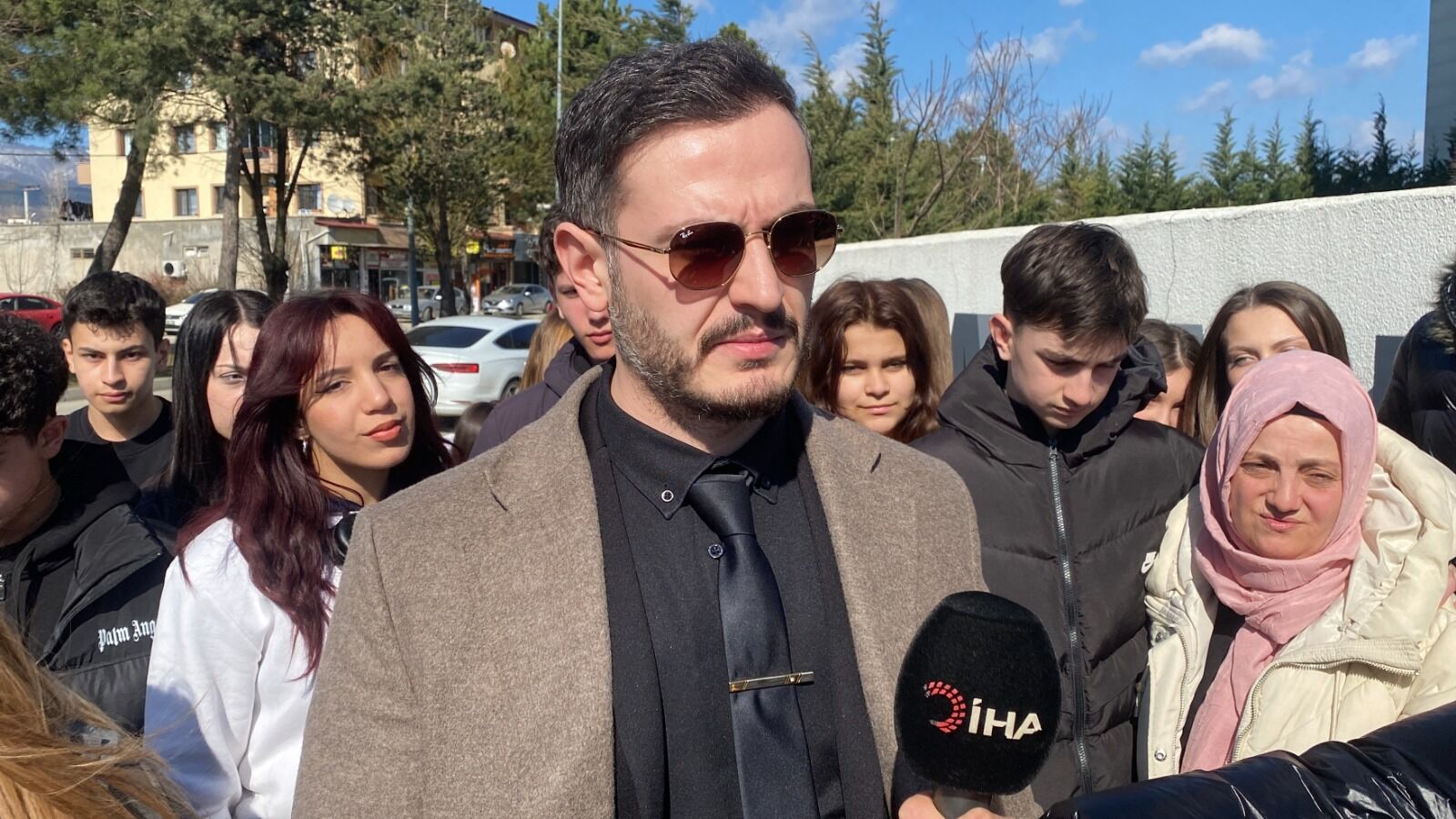 Adli Tıp Raporu Açıklandı 15 Yaşındaki Çocuğun Ölümüne Boynuna Aldığı Darbe Sebep Olmuş! 4