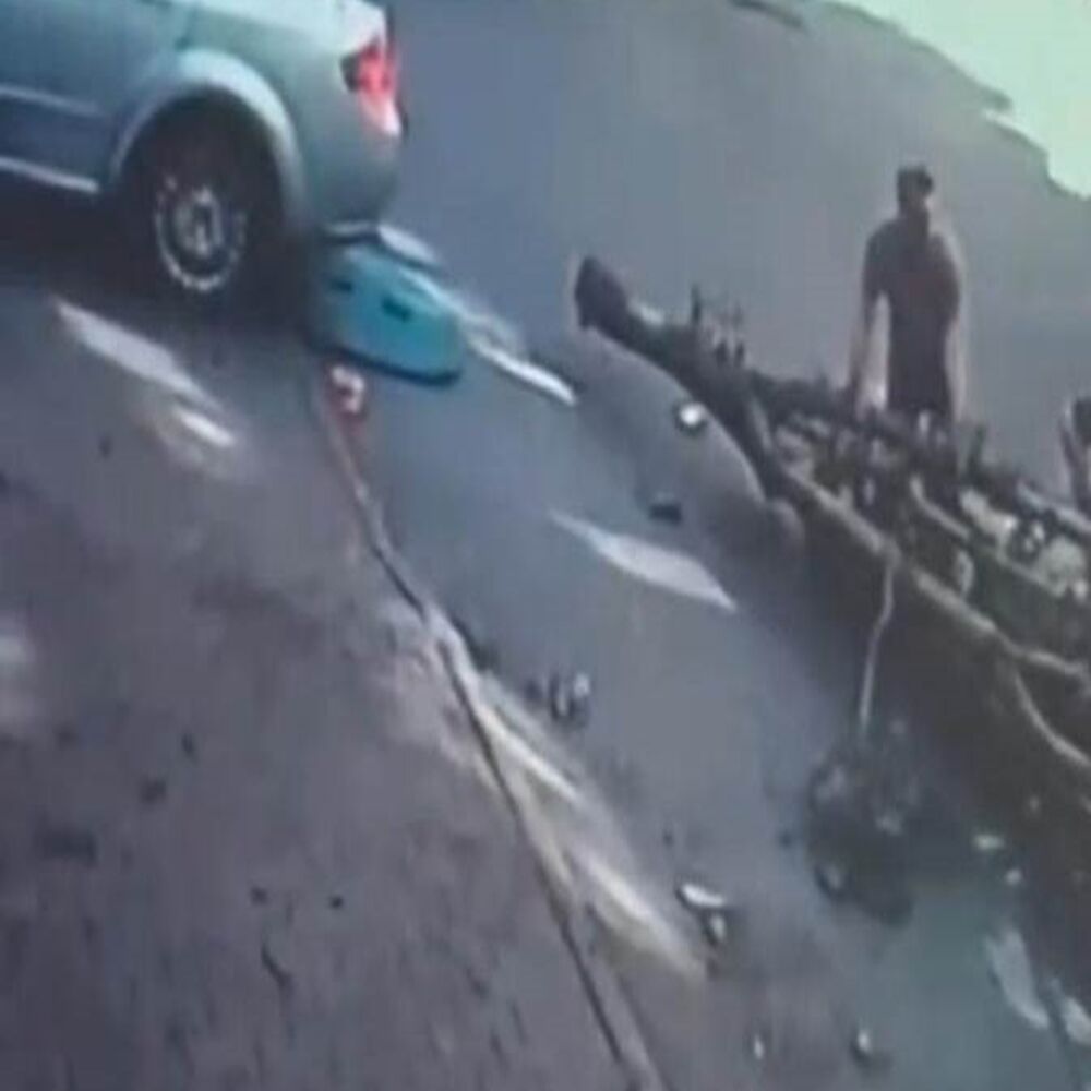 Ağaç Devrildi Canından Old (4)