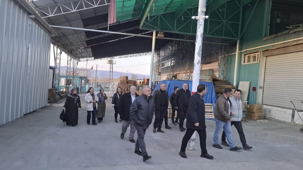 Ak Parti Taşköprü’den Ongun Tekstil’e Ziyaret Üretim Ve Istihdam Konuşuldu (2)
