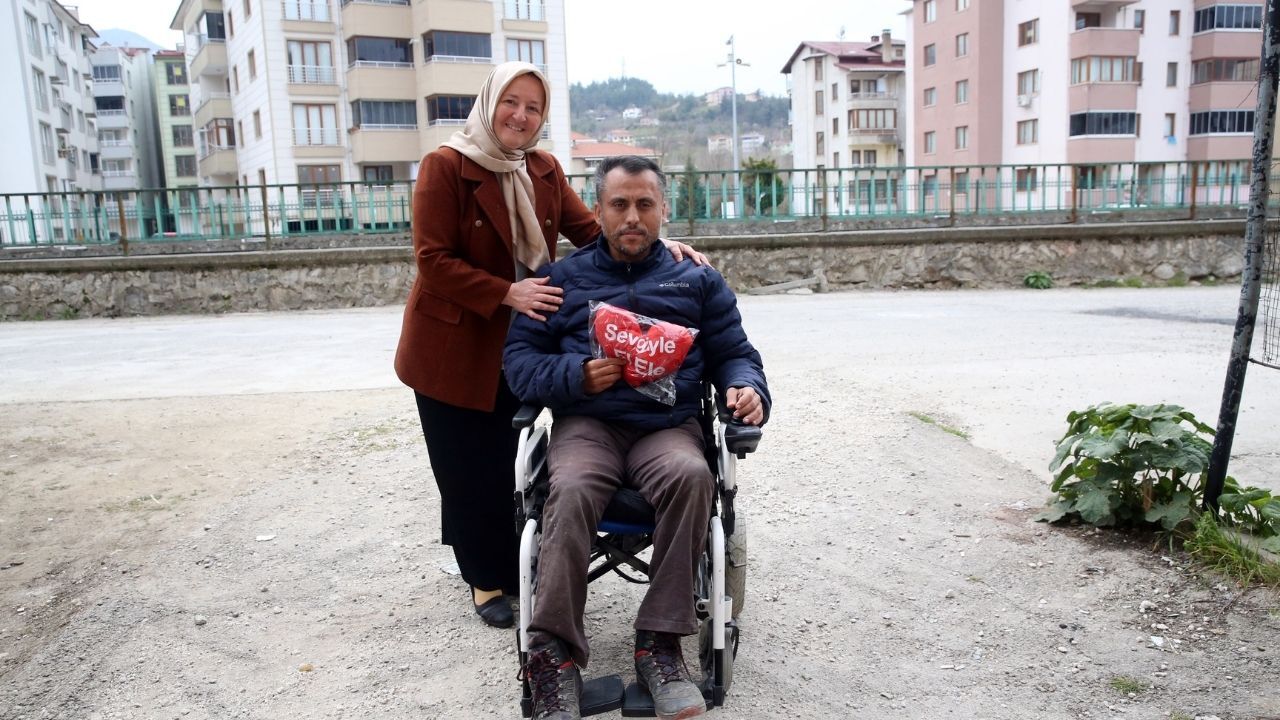 Akran Zorbalığı Hayatını Karartmıştı Kastamonu'da 25 Yıl Sonra Sokağa Tek Başına Çıkabilecek (2)