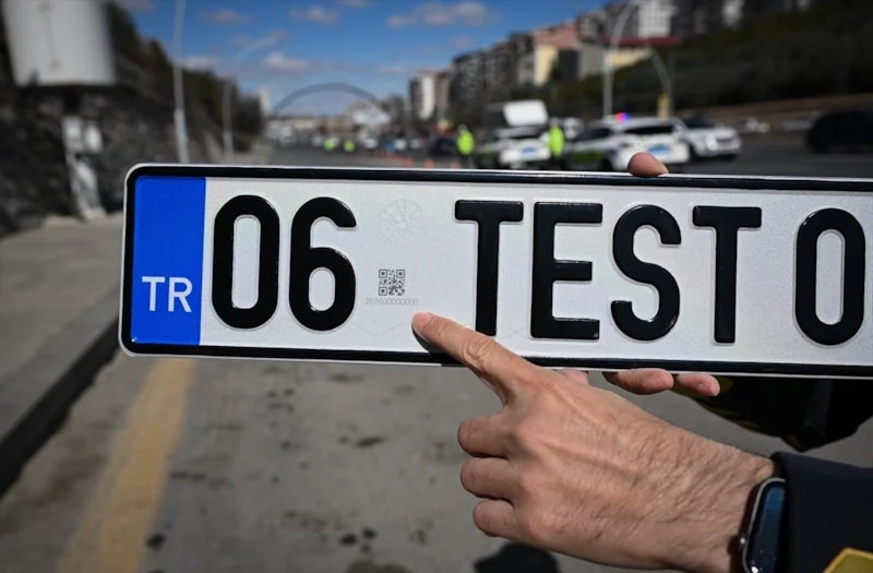 App Plaka Ile Orijinal Plaka Arasındaki Farklar