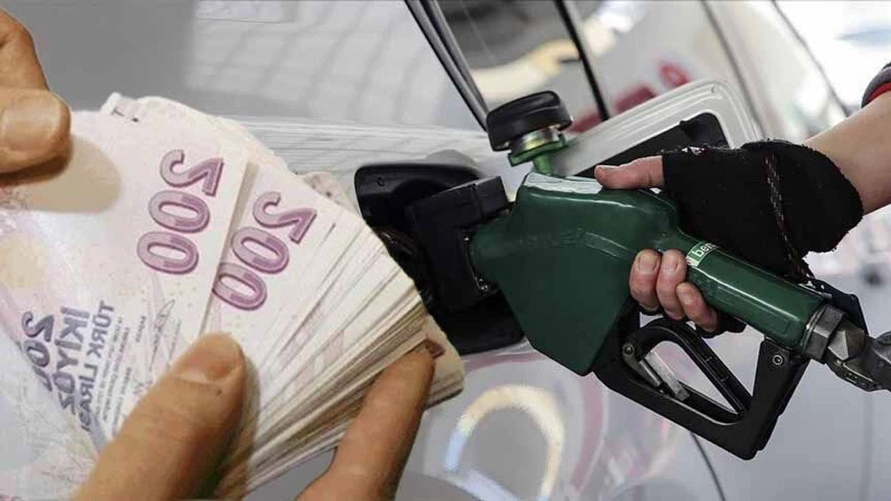 Araç Sahiplerine Bir Darbe Daha Benzin Ve Motorine Yeni Zam Yolda