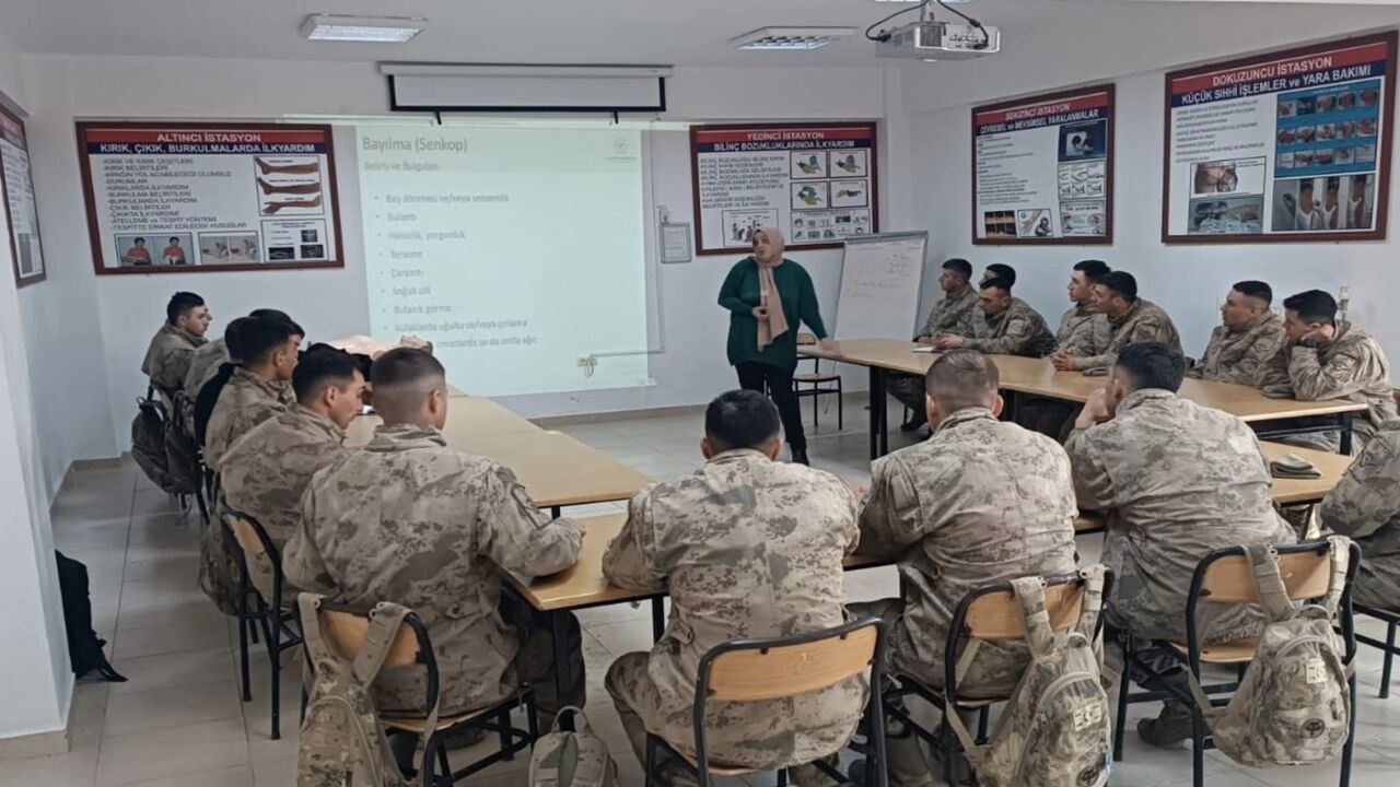 Askere Hayat Veren Ders (2)