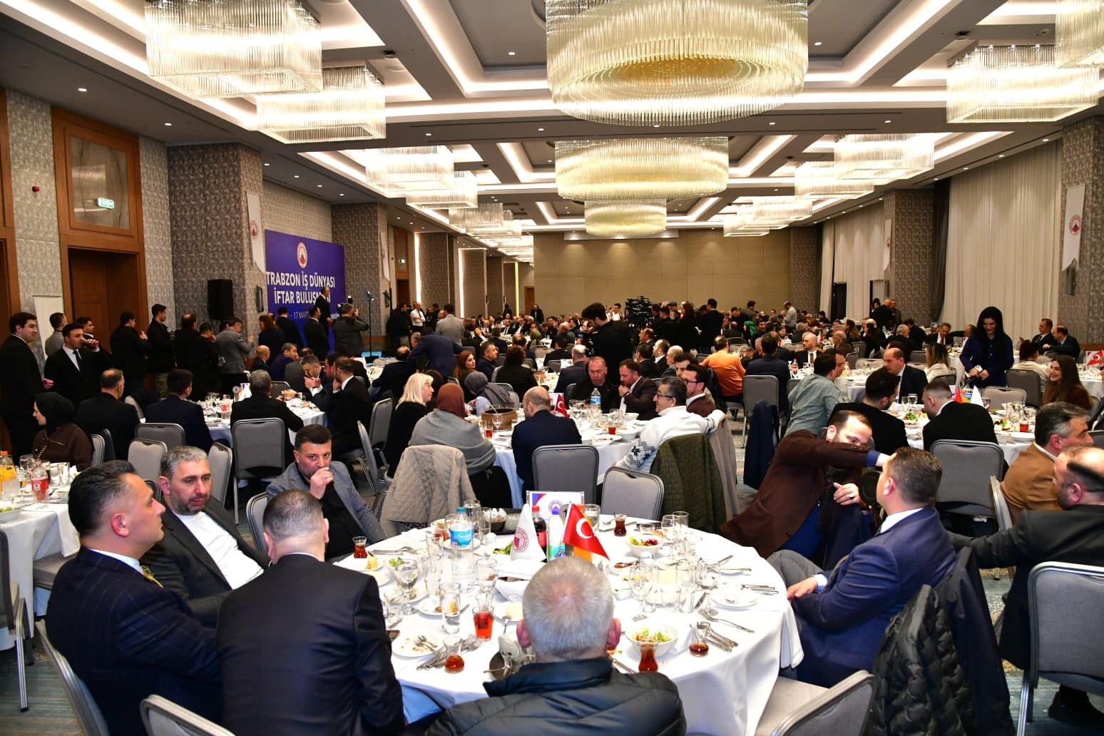 Bakan Işıkhan Iş Insanlarıyla Buluştu 'Türkiye Büyümeye Devam Ediyor' 88888888888888888888888888888888888888888888888888888