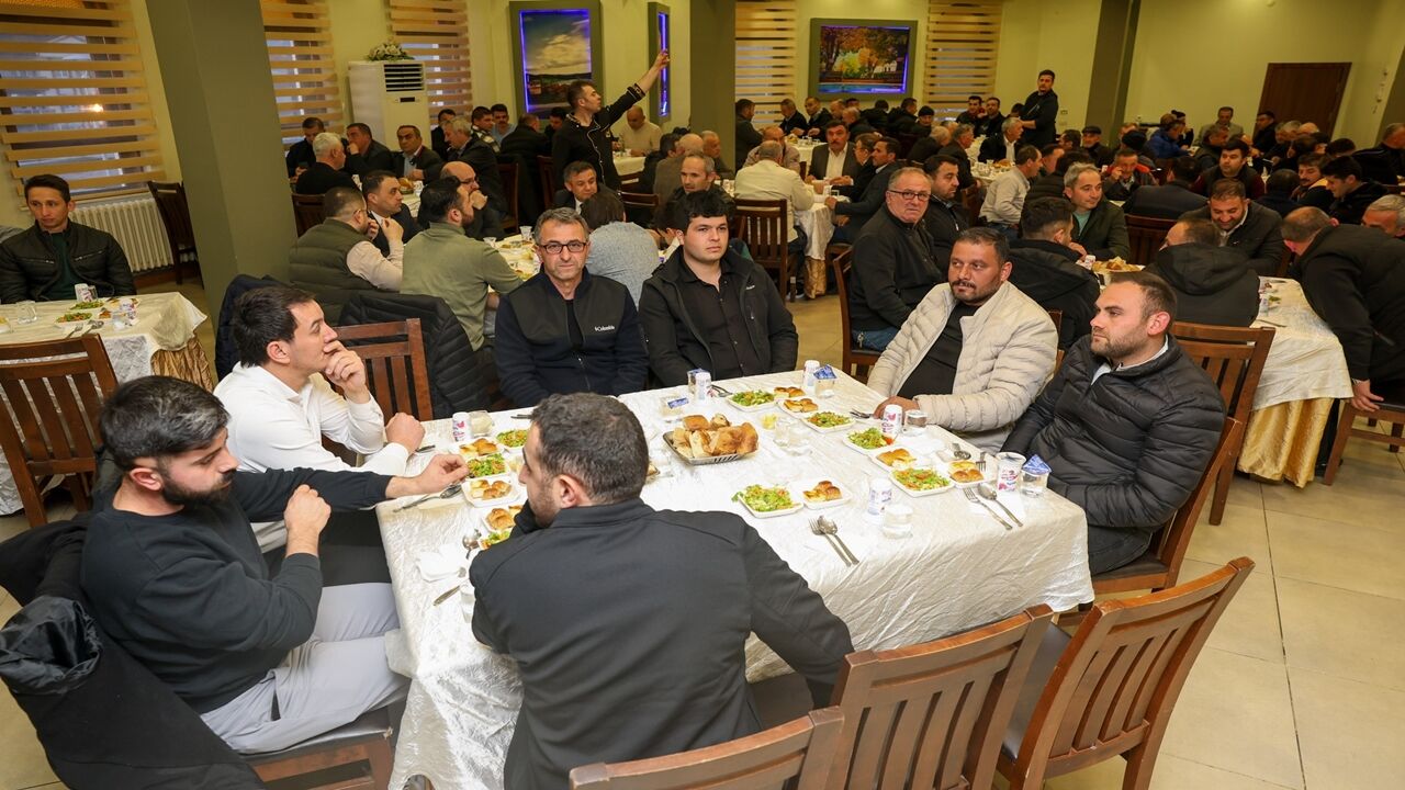 Başkan Hüseyin Arslan Çalışanlar Iftar (2)