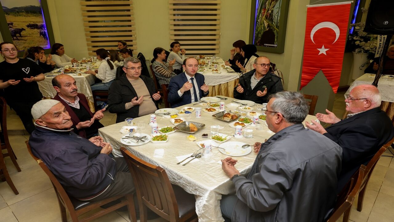 Başkan Hüseyin Arslan Çalışanlar Iftar (9)