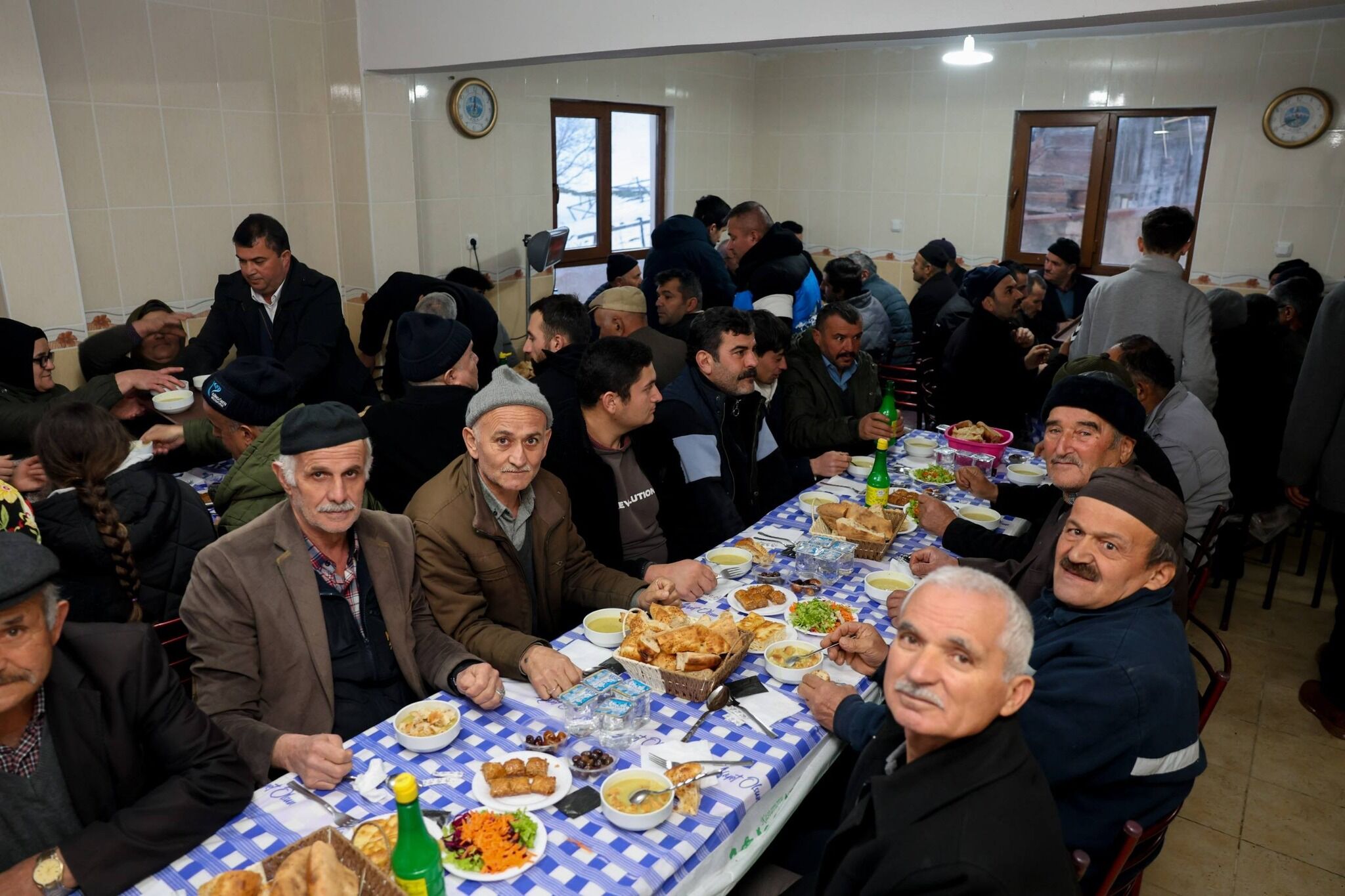 Başkan Hüseyin Arslan Üzüktaş’ta İftar Sofrasına Konuk Oldu5
