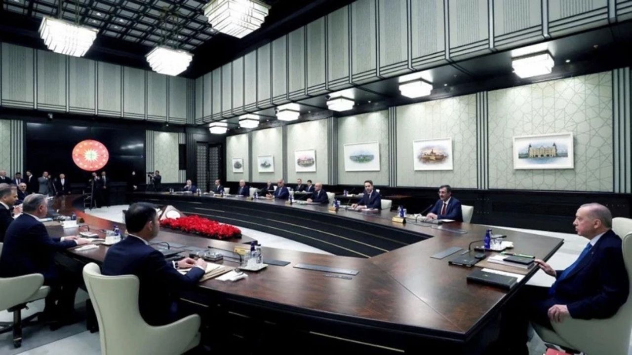 Başkent Kulislerinde Sıcak Iddia 3 Bakan Için Değişim Beklentisi (1)