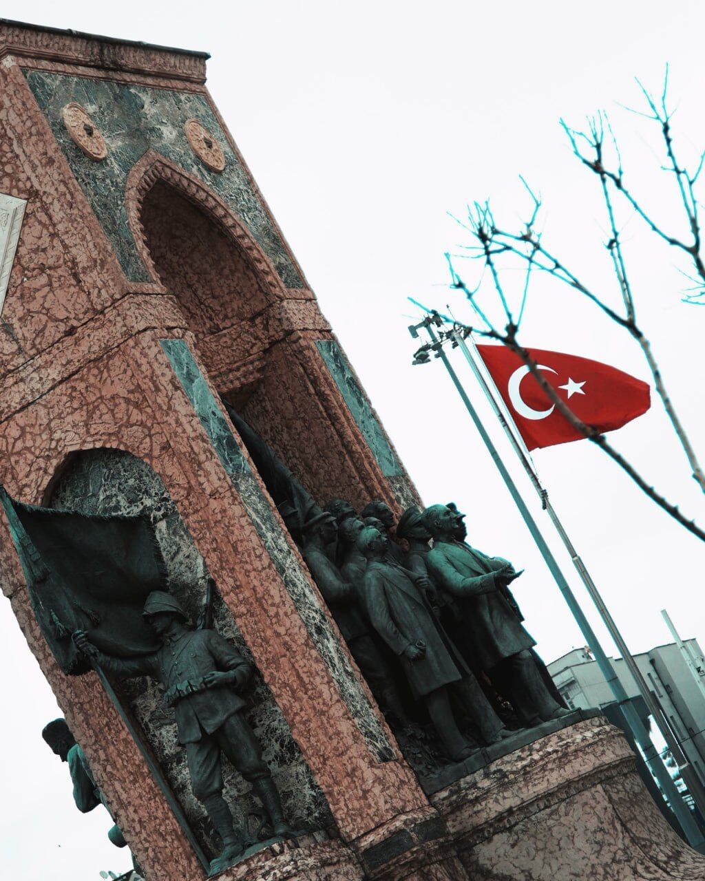 Bizim Çocuklar Sahaya Çıkıyor Şehirler Kırmızı Beyaza Büründü