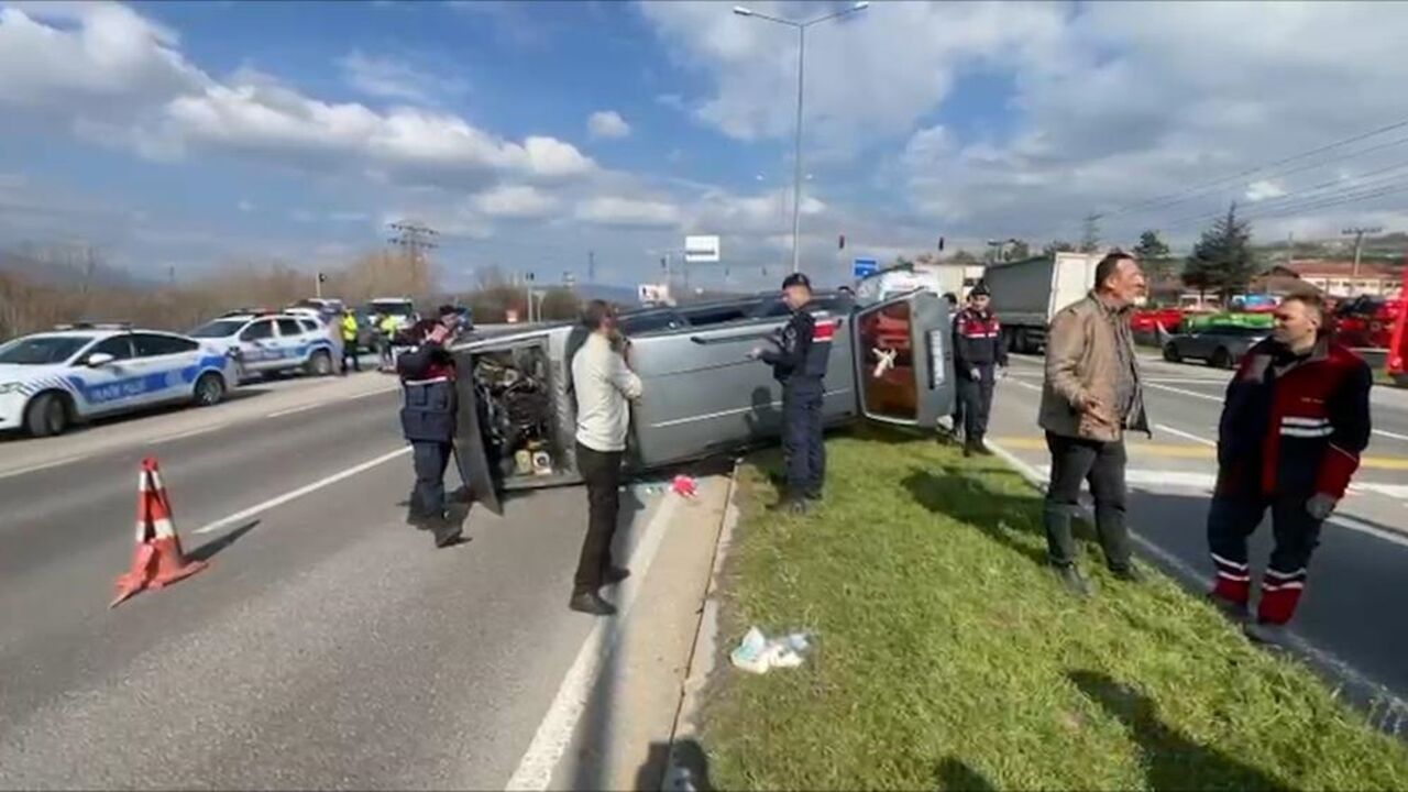 Bolu D100 Feci Kaza Yaralı (1)