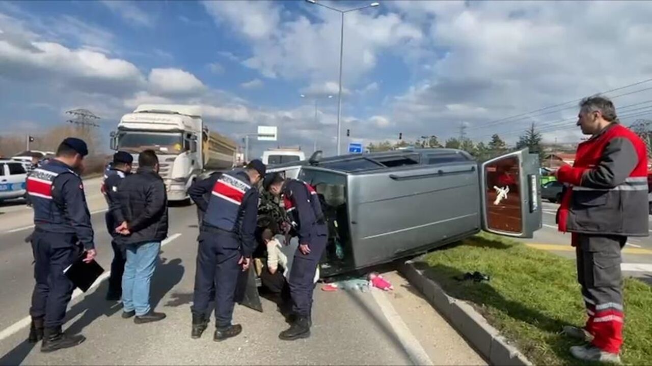 Bolu D100 Feci Kaza Yaralı (5)