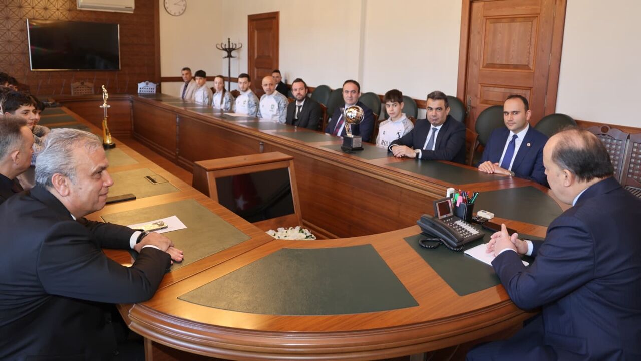 Bozkurt Voleybol Takımı Makama Çıktı (4)