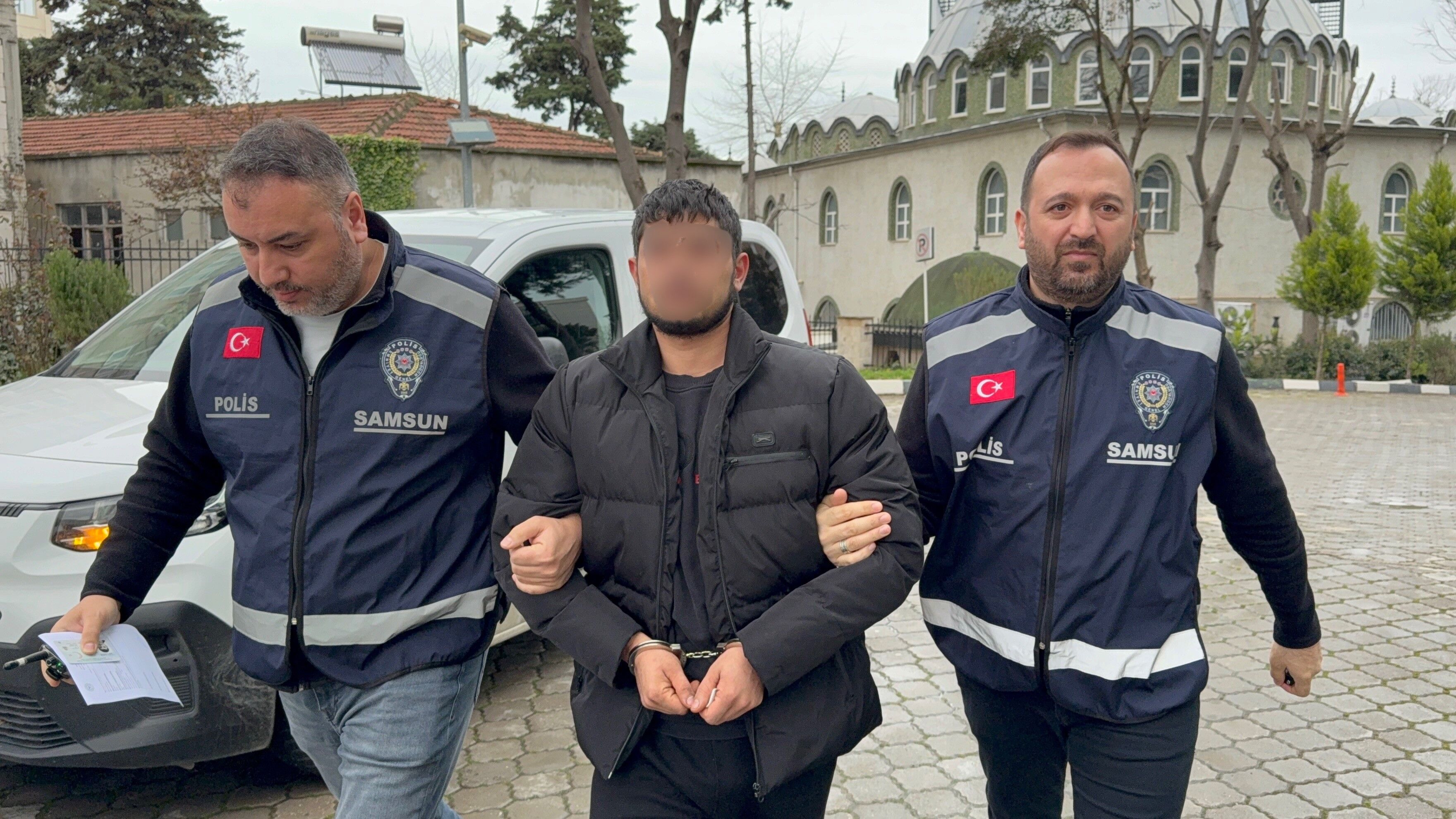 Çıkan Tartışmada Husumetlisini Tüfekle Yaraladı 14