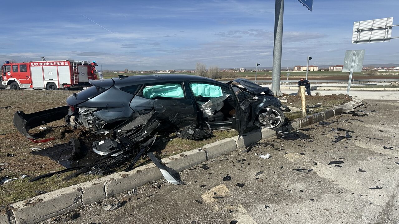 Çorum Feci Kaza (1)-5